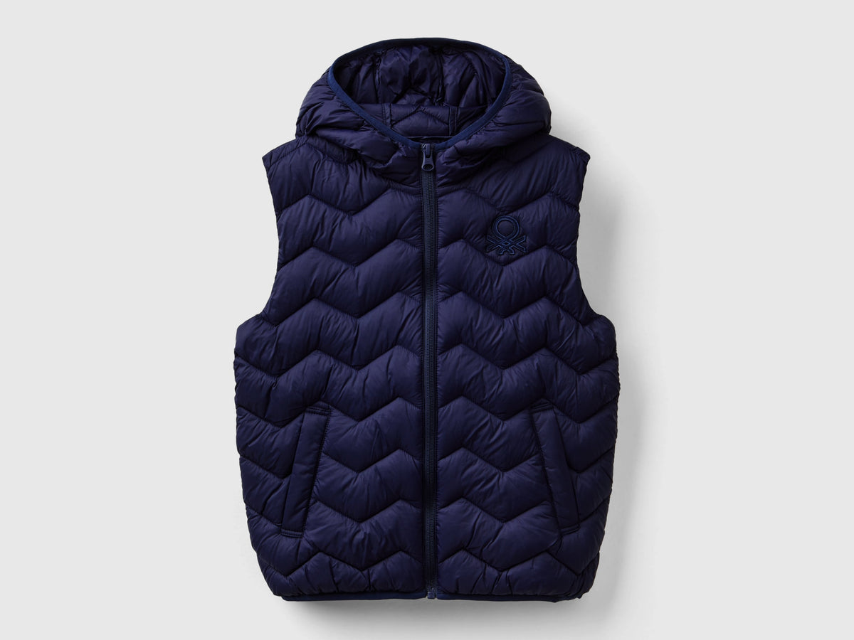 Gilet imbottito con cappuccio