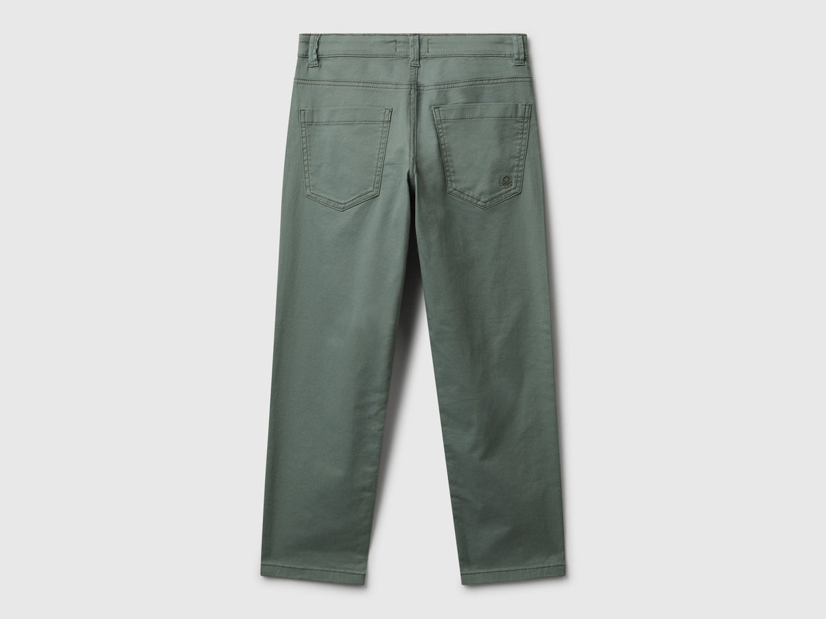 Pantaloni cinque tasche in cotone stretch