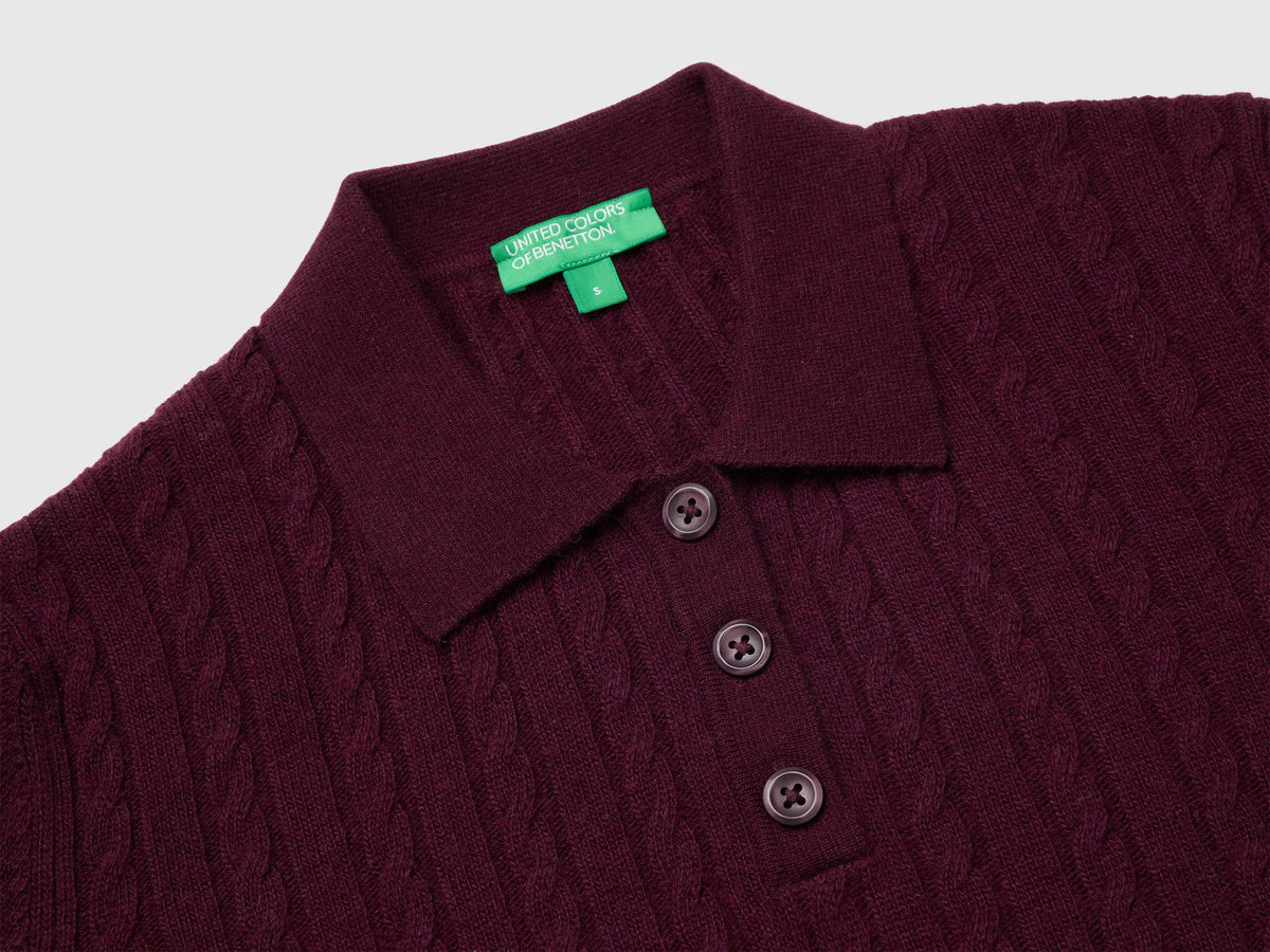 Maglia a polo con trecce
