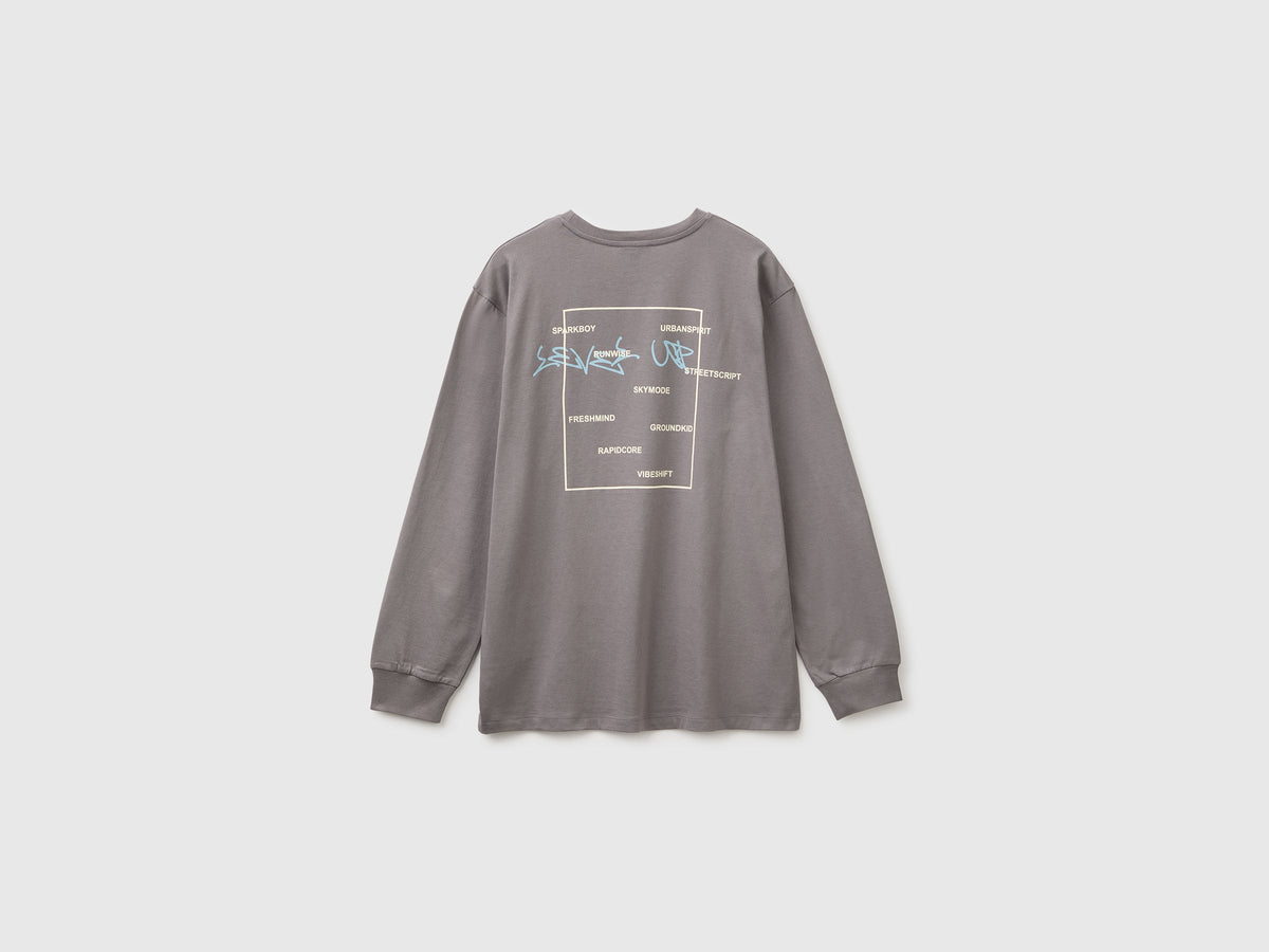 T-shirt con stampa e patch 100% cotone bio
