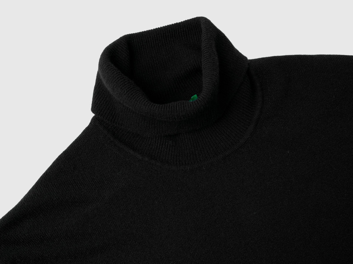 Dolcevita nero in pura lana Merino