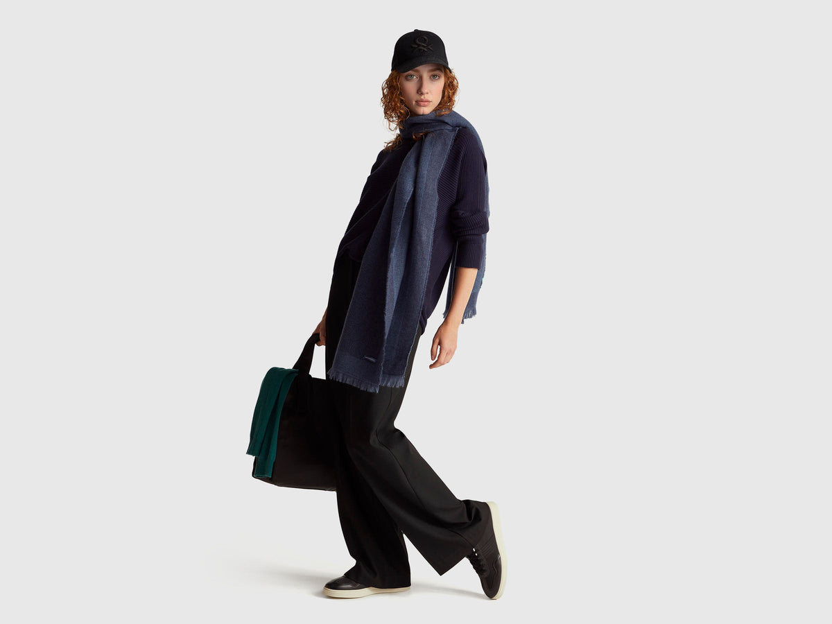 Pantaloni ampi in misto viscosa stretch
