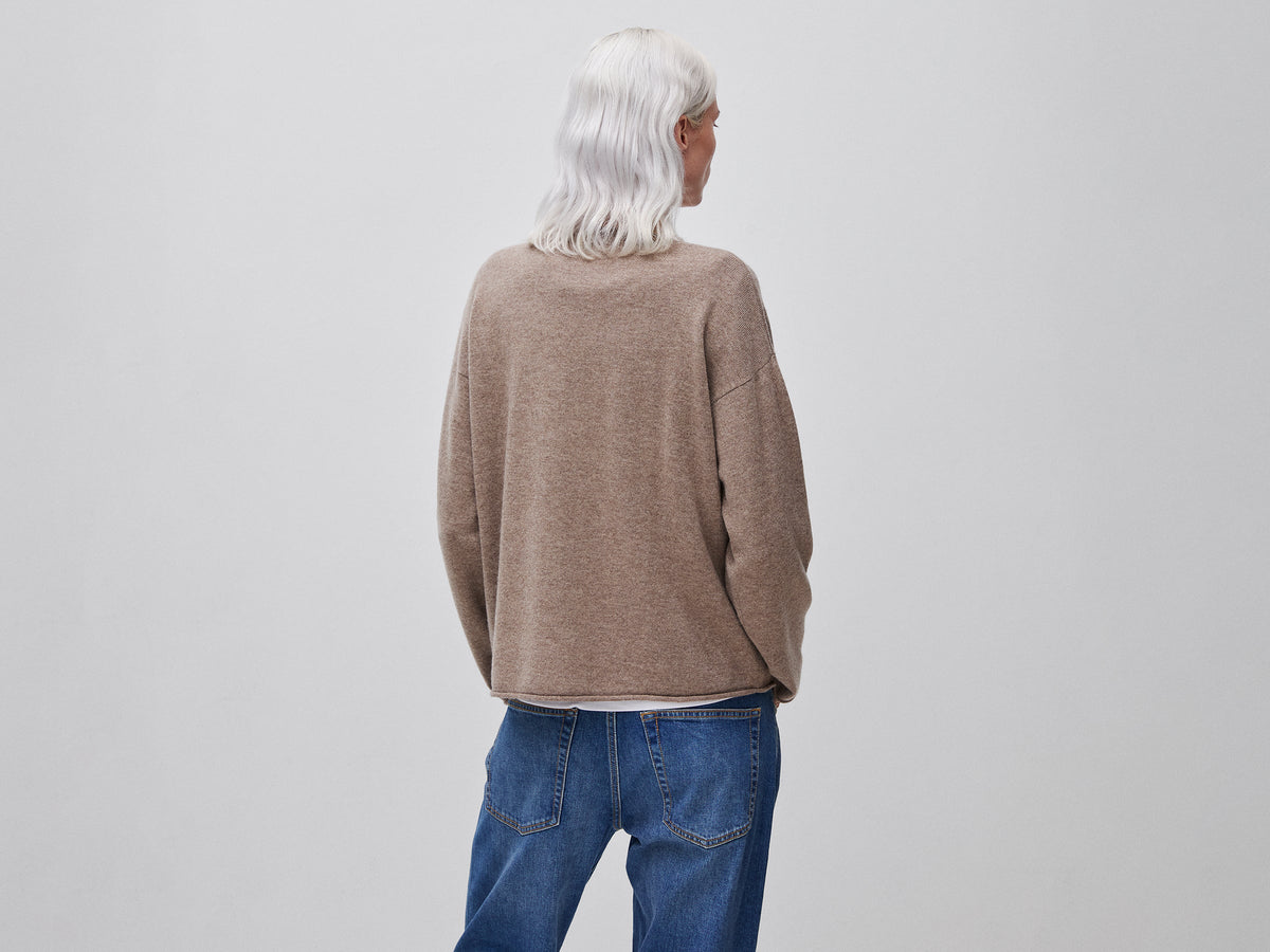 Maglia girocollo in misto lana e cashmere