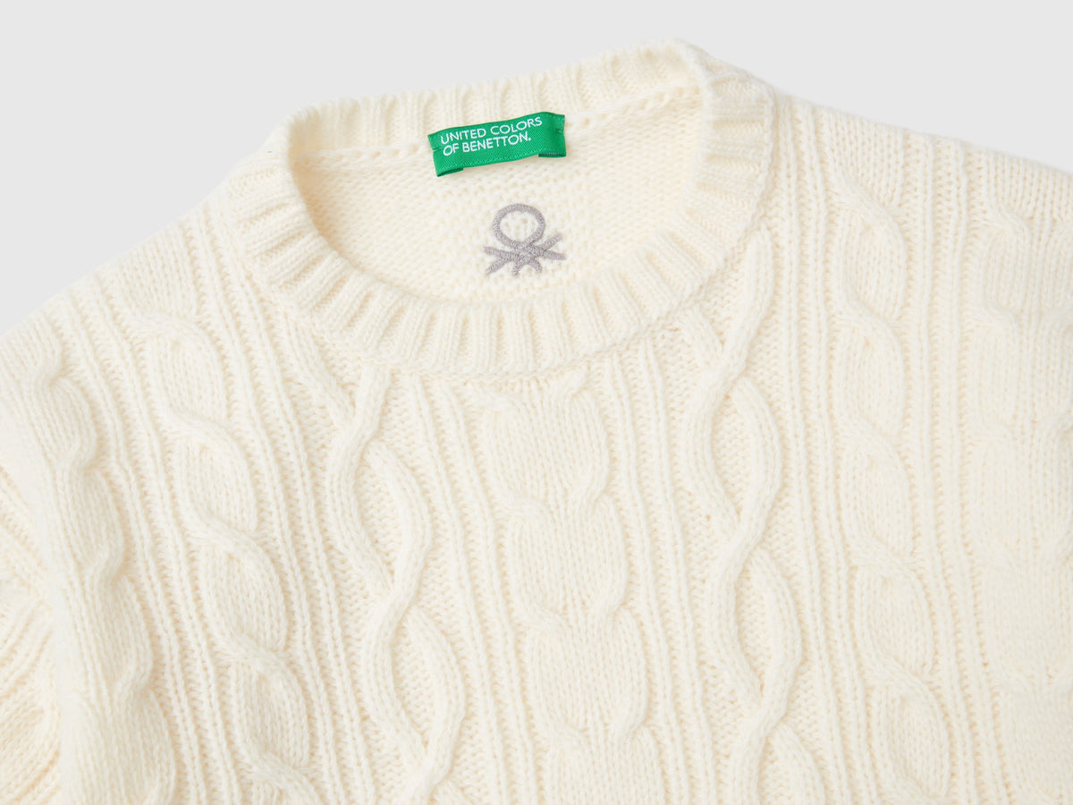 Maglia con trecce in misto lana