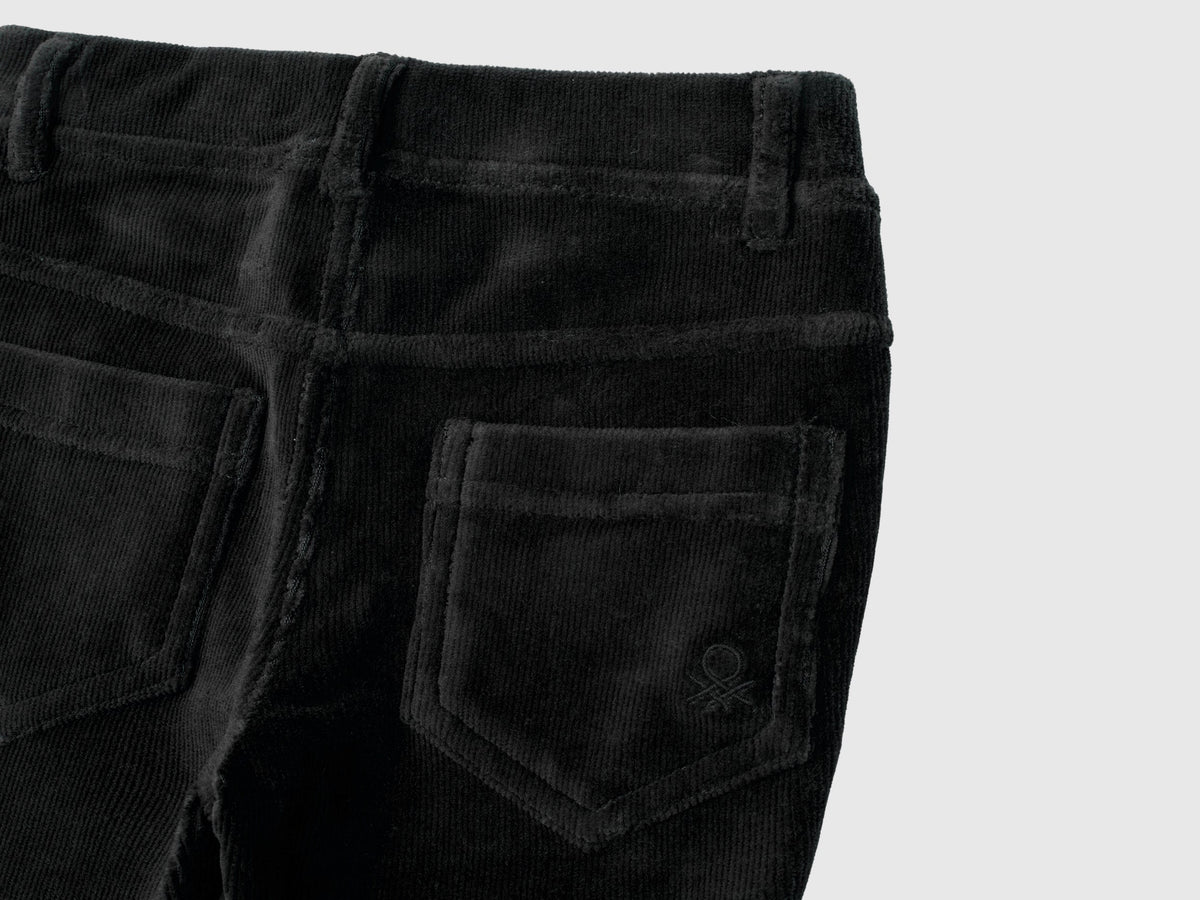 Pantaloni in ciniglia a costine