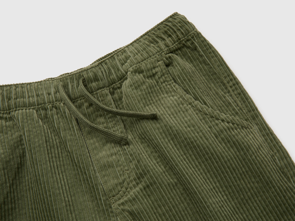 Pantaloni in velluto a costine