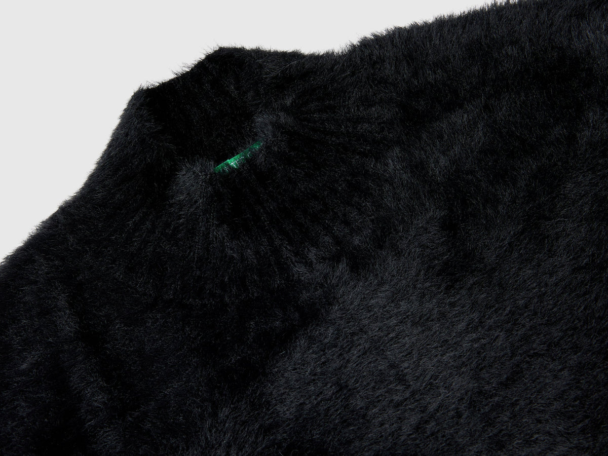 Maglia in filato peloso