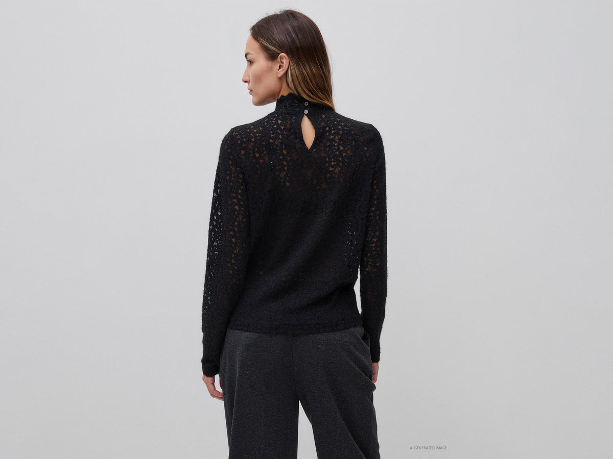 Blusa collo alto in pizzo