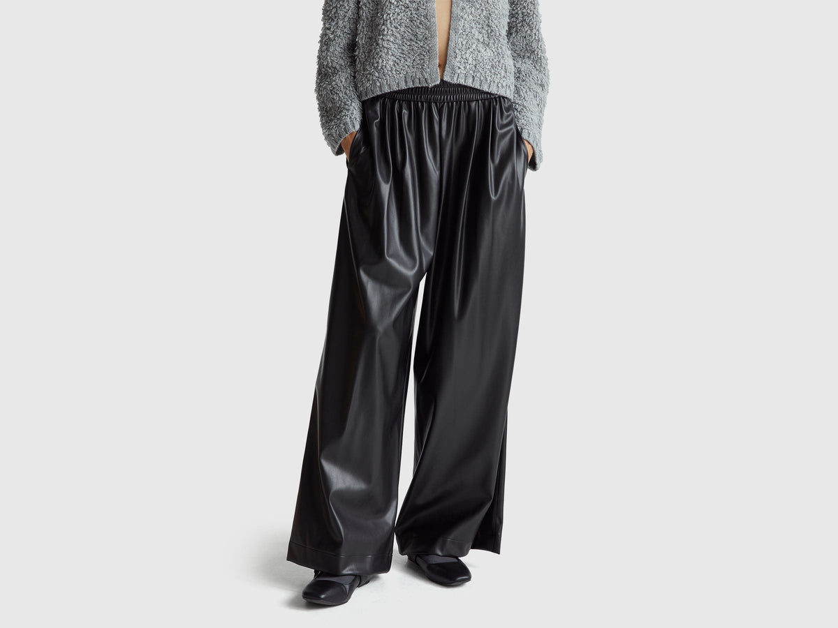 Pantaloni in tessuto spalmato