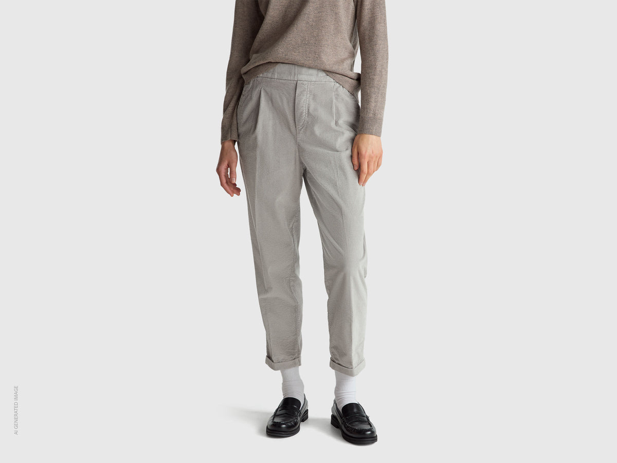 Chino in velluto con vita elasticizzata
