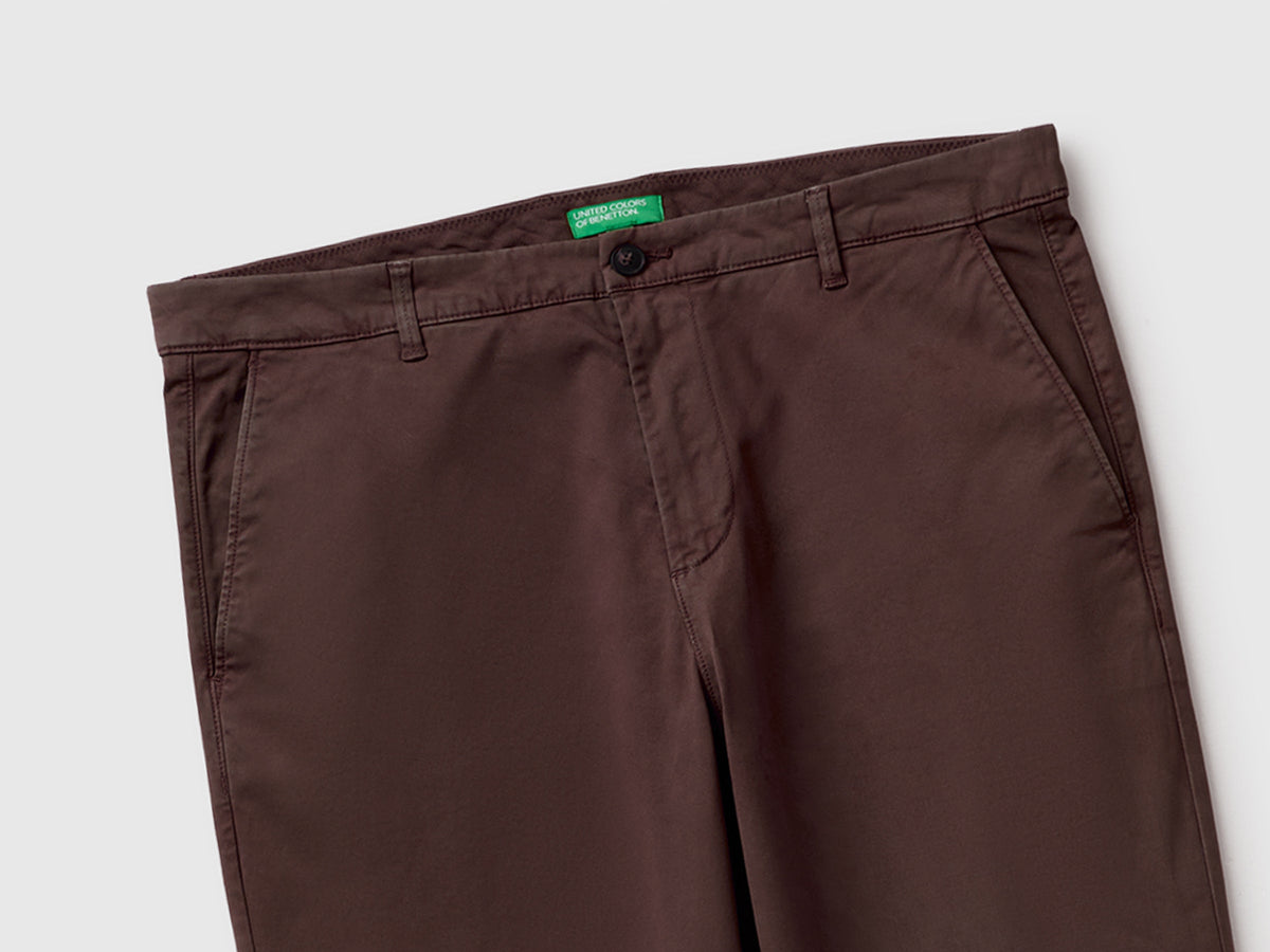 Chino straight fit