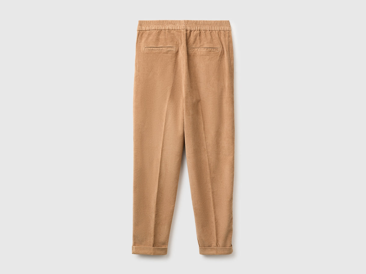 Chino in velluto con vita elasticizzata