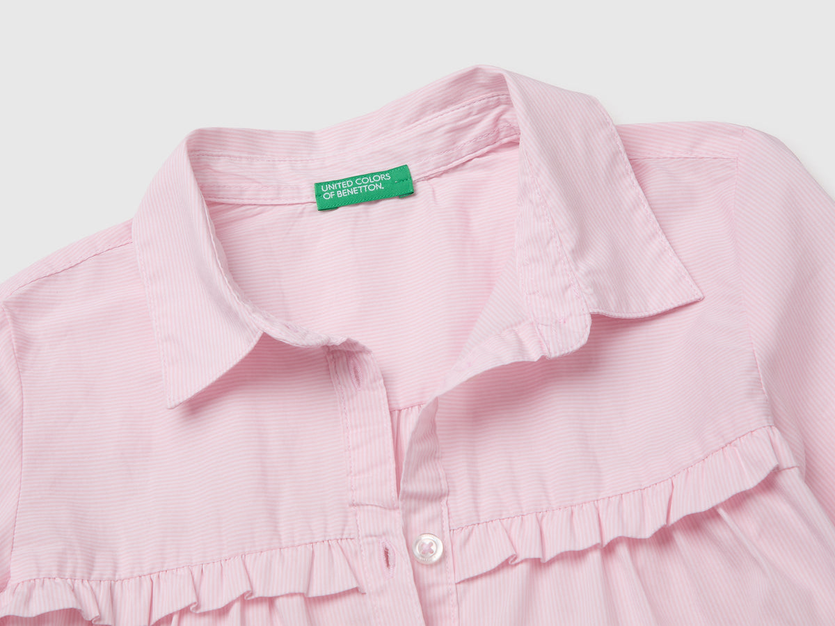 Camicia con rouches sul carré
