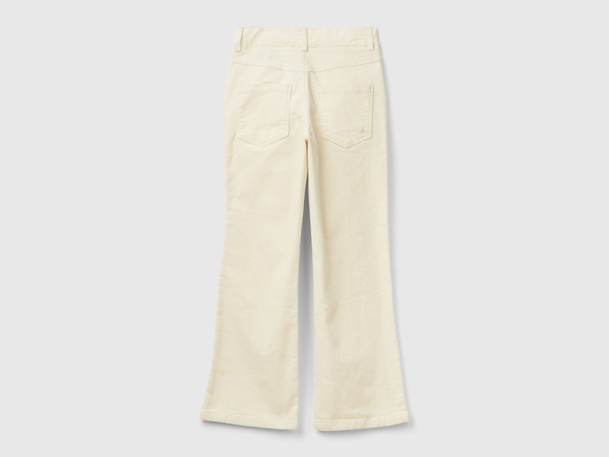 Pantaloni in velluto flare fit