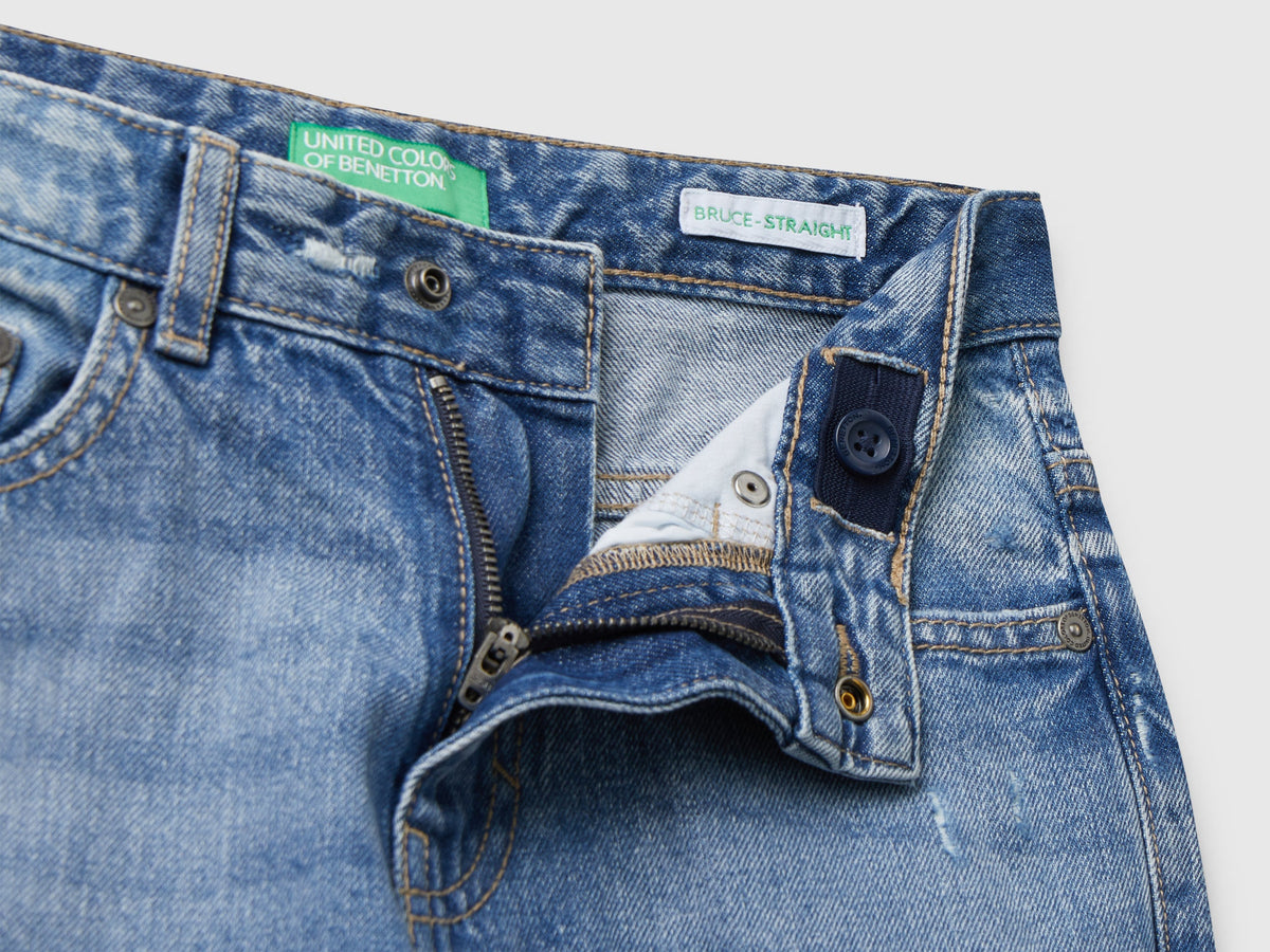 Jeans straight con risvolto