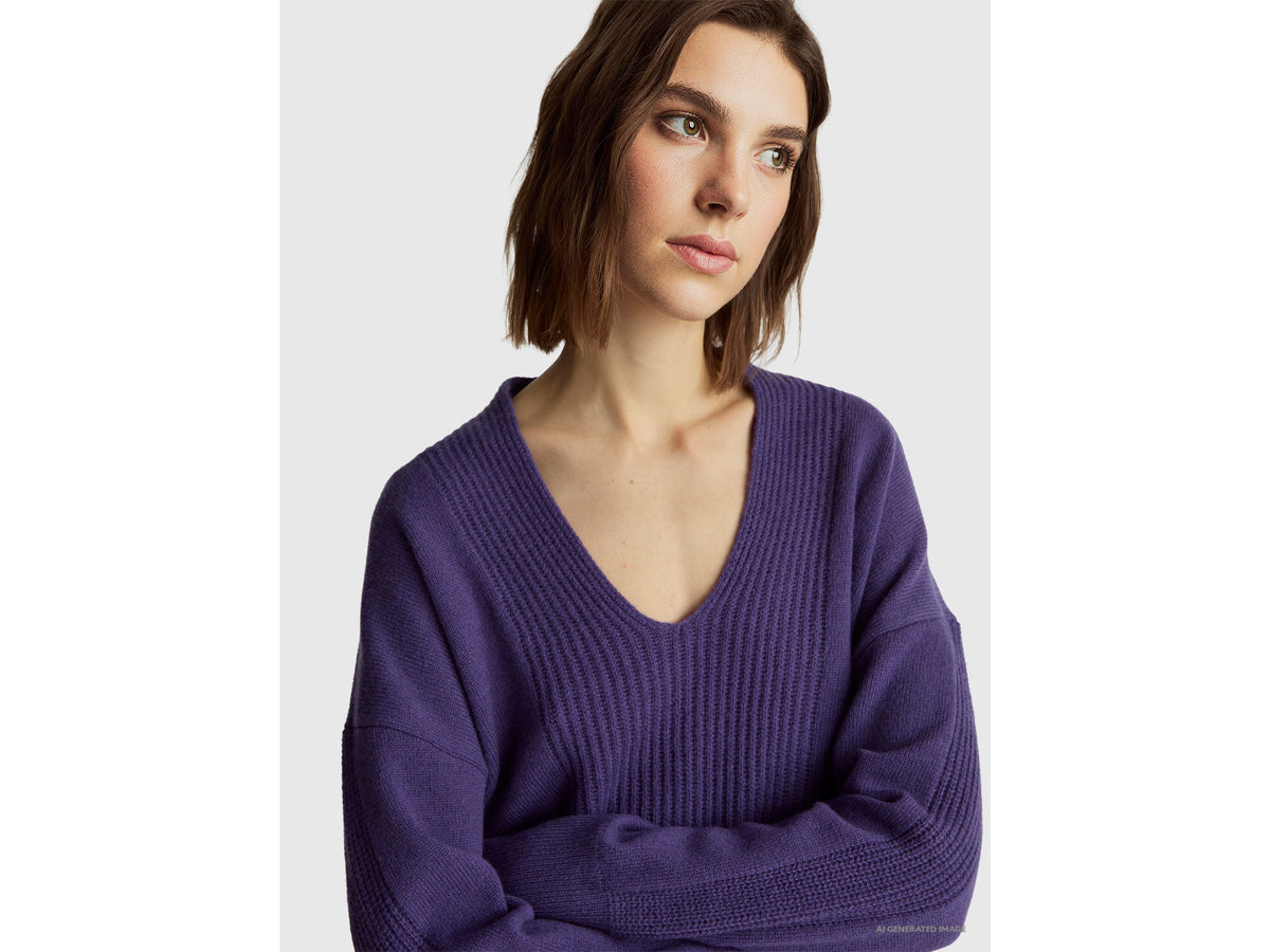 Maglione scollo a V 100% lana