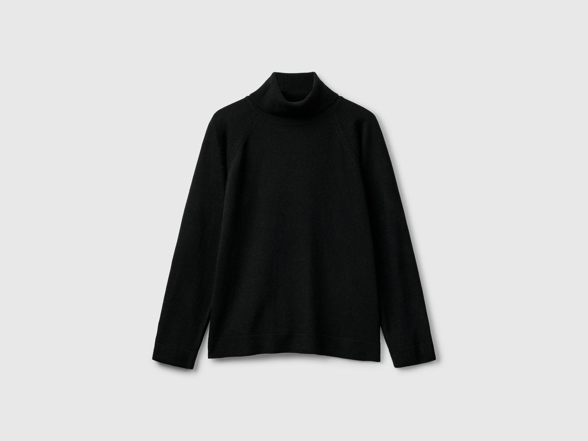 Maglione dolcevita nero in misto lana e cashmere