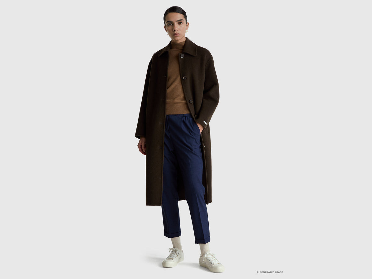 Pantaloni con risvolto in misto viscosa stretch