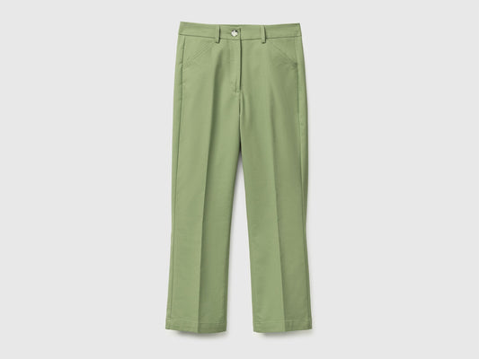 Pantaloni a trombetta