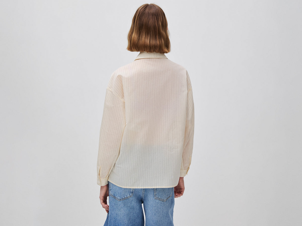 Camicia a righe con spacchi
