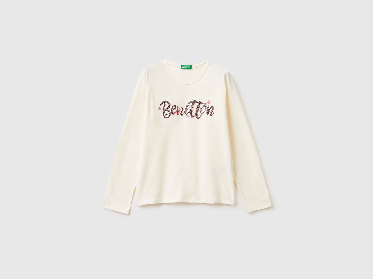 T-shirt in caldo cotone con paillettes
