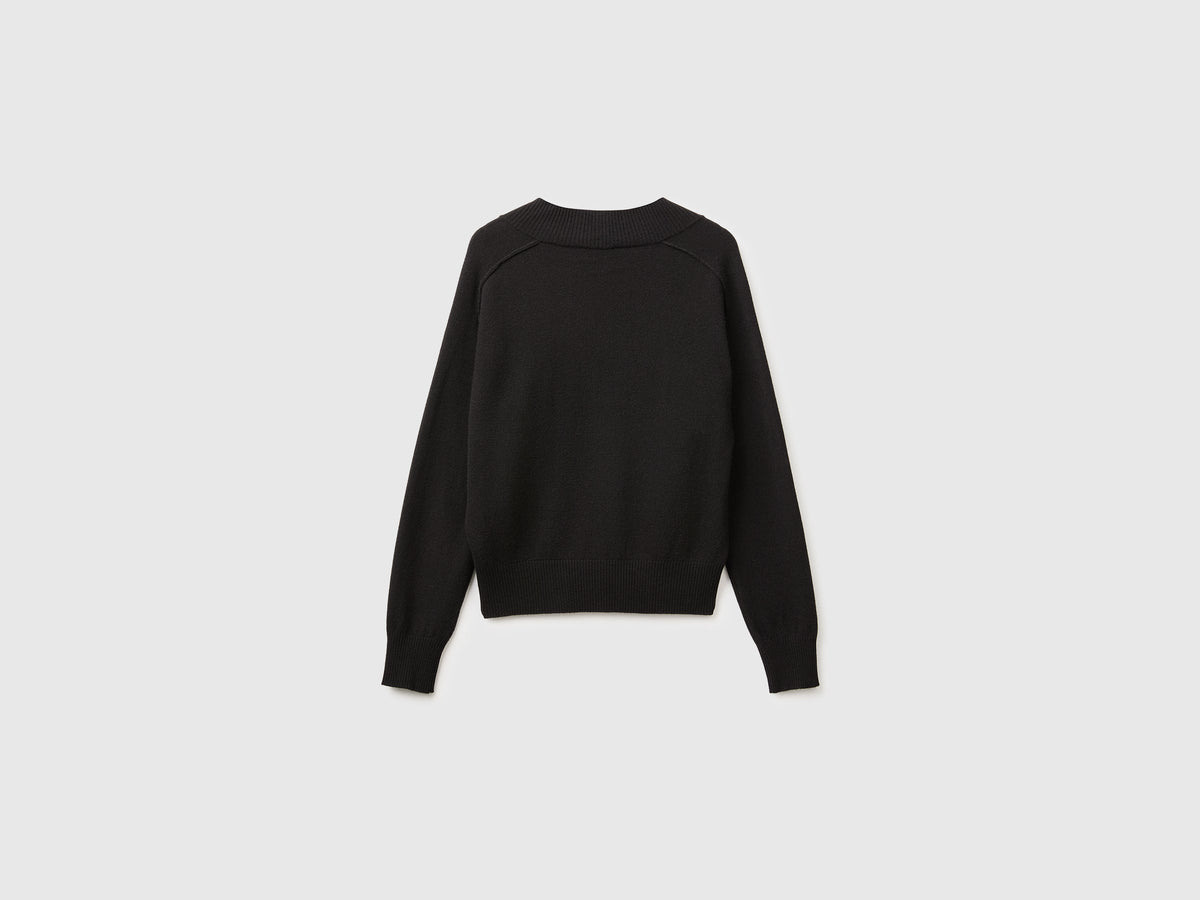 Maglia morbida con scollo a V in misto cashmere
