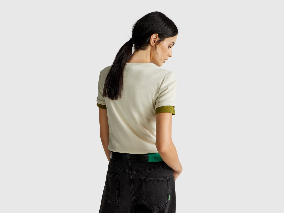 T-shirt manica corta con logo glitter