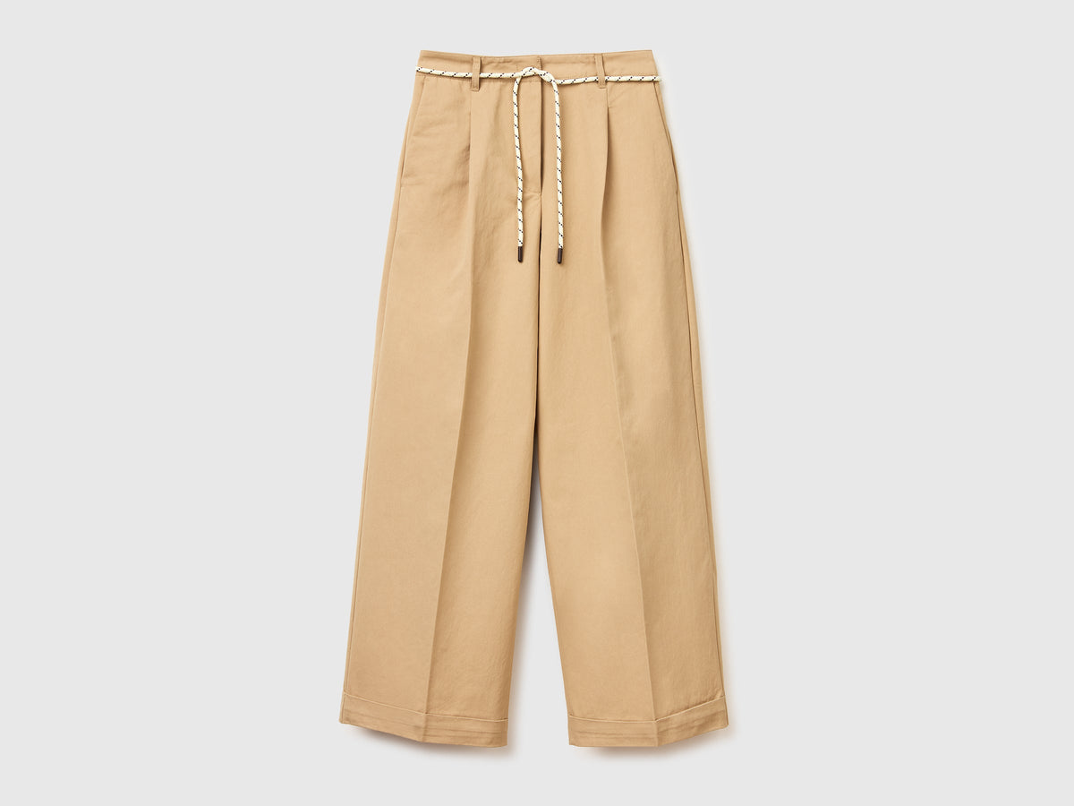 Pantaloni con cordoncino