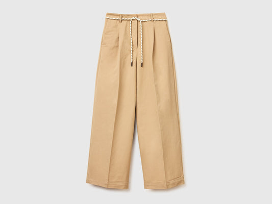 Pantaloni con cordoncino