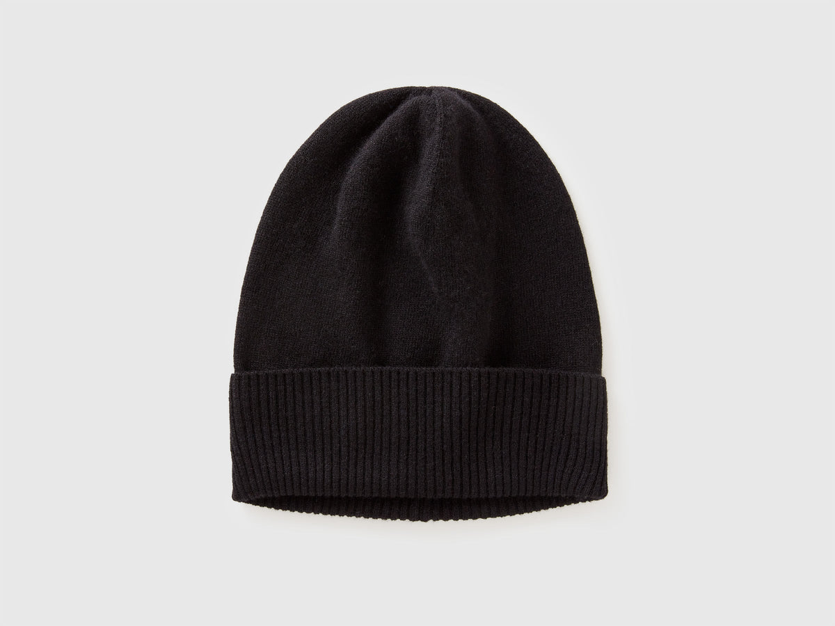 Cappello nero in pura lana Merino
