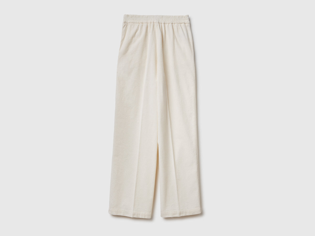 Pantaloni ampi in velluto