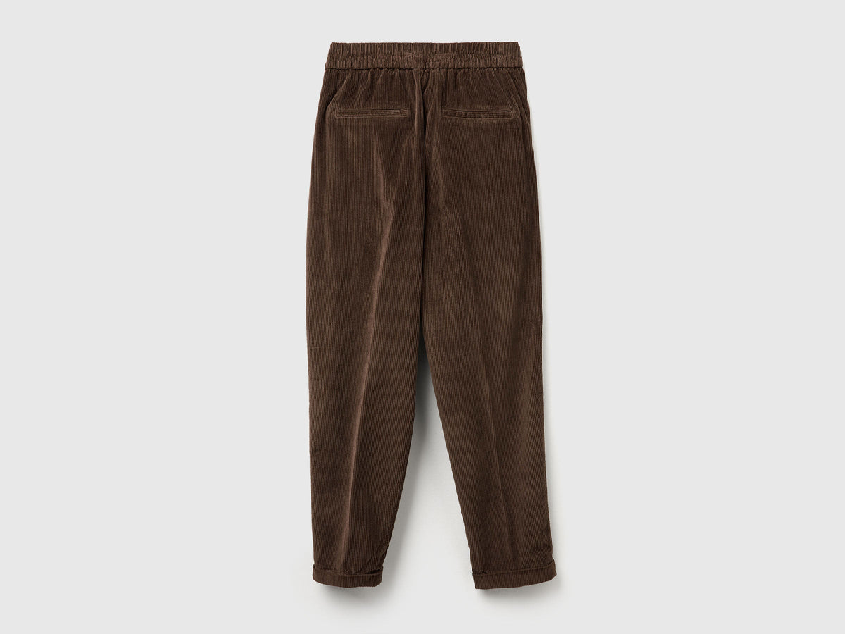 Chino in velluto con vita elasticizzata