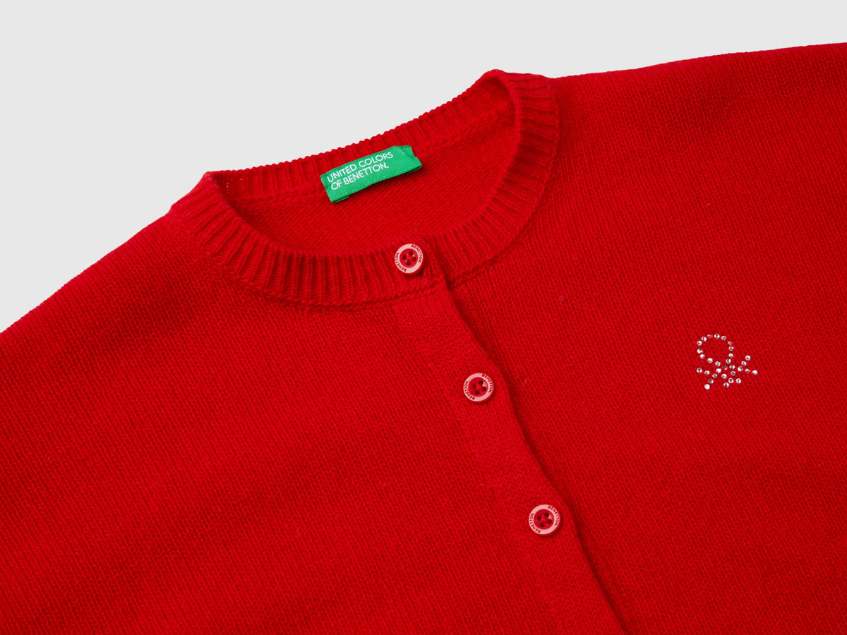 Cardigan girocollo con logo in strass