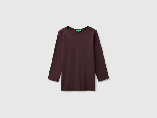 T-shirt slim fit con scollo a barchetta
