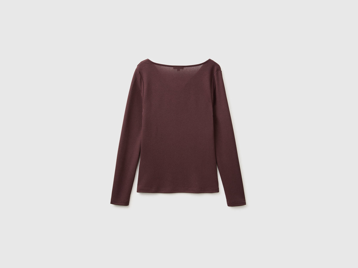 Maglietta con drappeggio sullo scollo