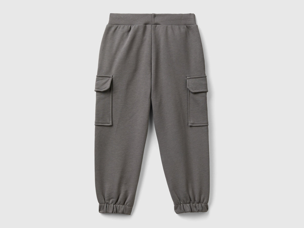 Pantaloni cargo in felpa