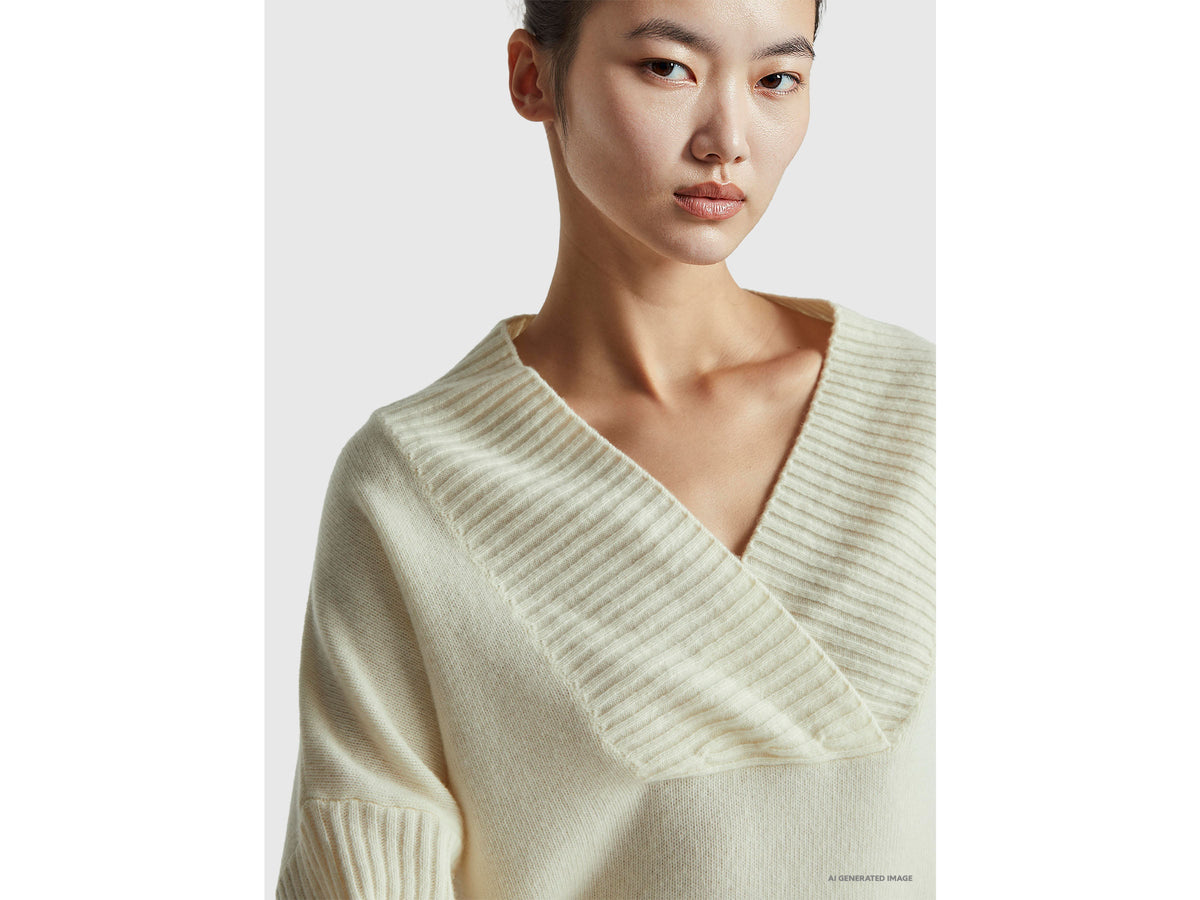 Maglione boxy fit con scollo a V