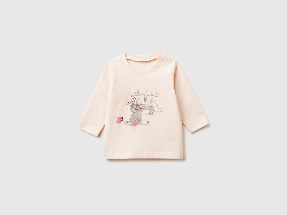 T-shirt con stampa in rilievo
