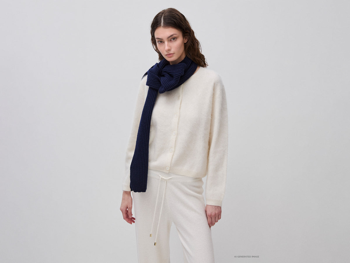 Cardigan in lana, cashmere e seta