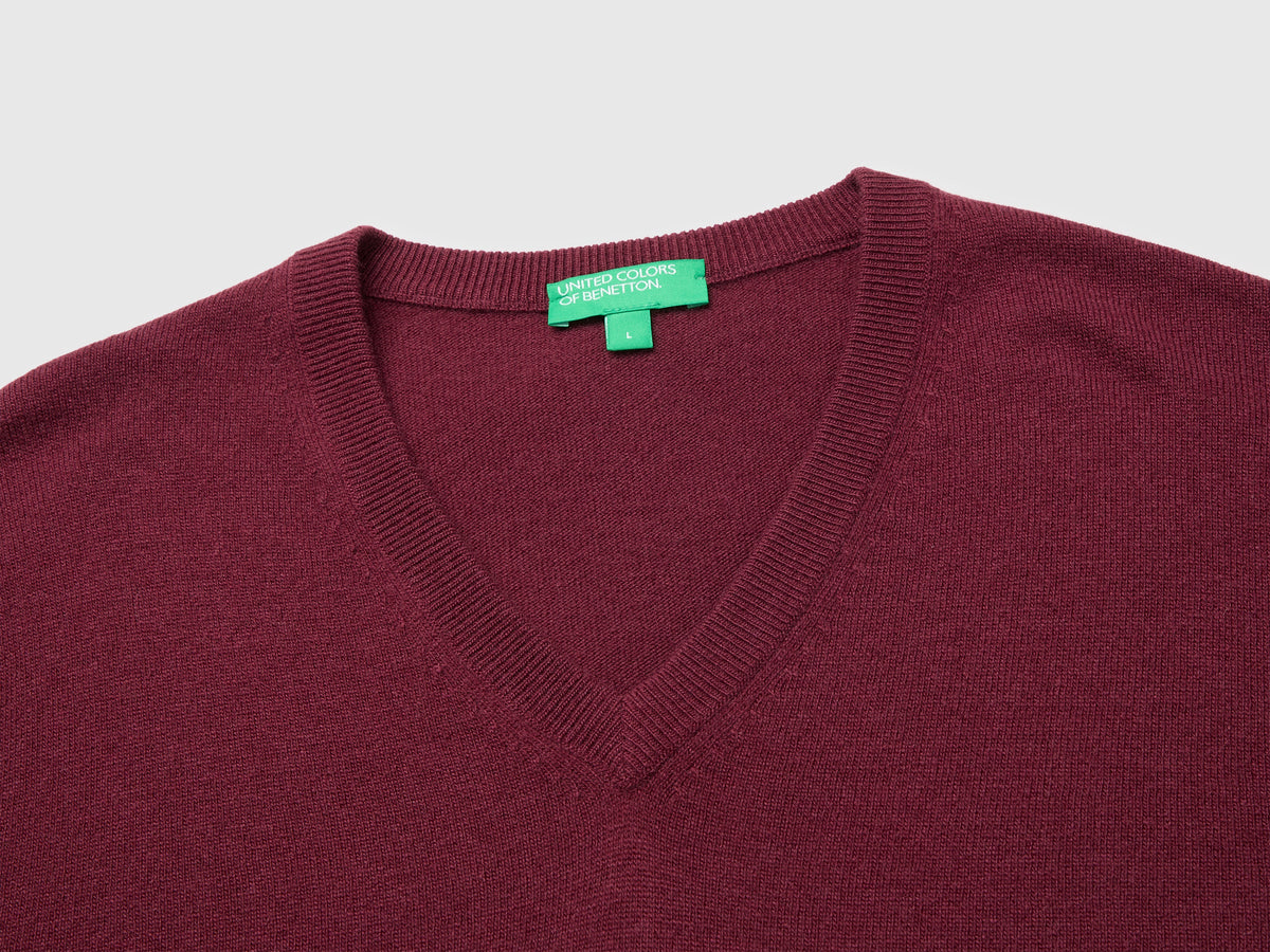 Maglia scollo a V bordeaux in pura lana Merino